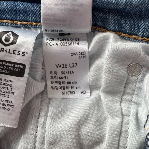 Levi's Ribcage Straight Ankle Distressed Blue Jeans Raw Hem Size 26 - Picture 11 of 11